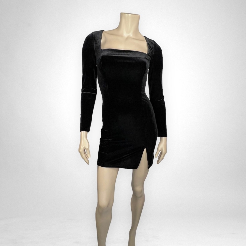Black Long Sleeve Velour Dress Medium with Slit Date Night Clubwear